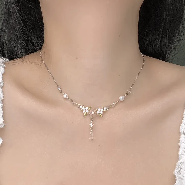 Chic Crystal Pendant Floral Seed Beaded Chain Choker Necklace