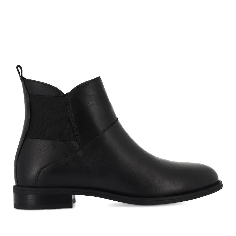GAMMA - BLACK LEATHER