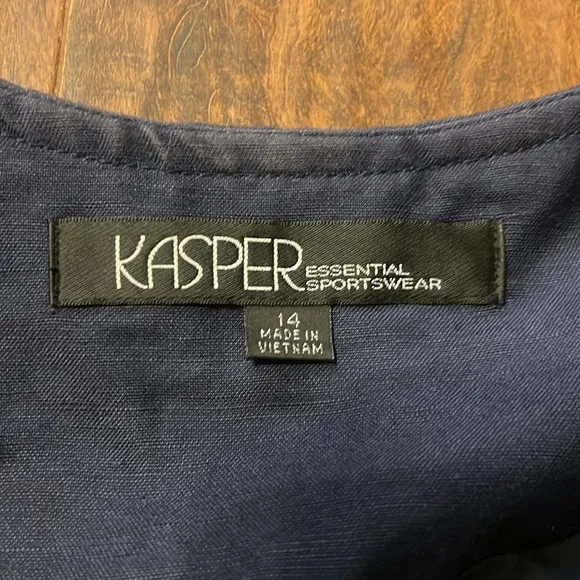 Kasper Navy Linen Blend Plus Size Blazer w/Large Buttons, Sz. 14.