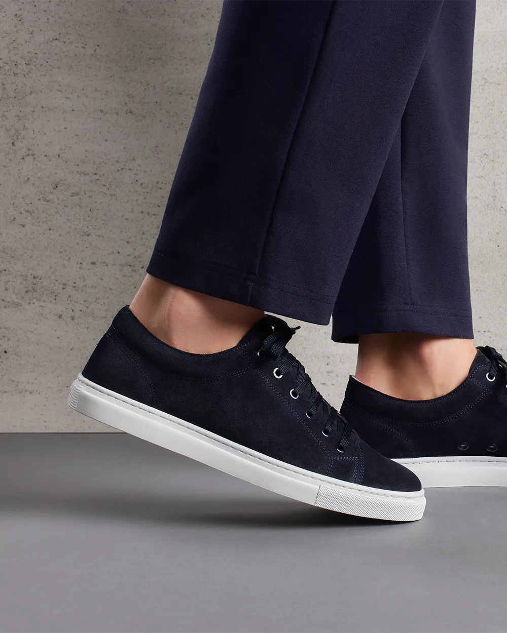 LT 01 Premium Suede Court Blueberry