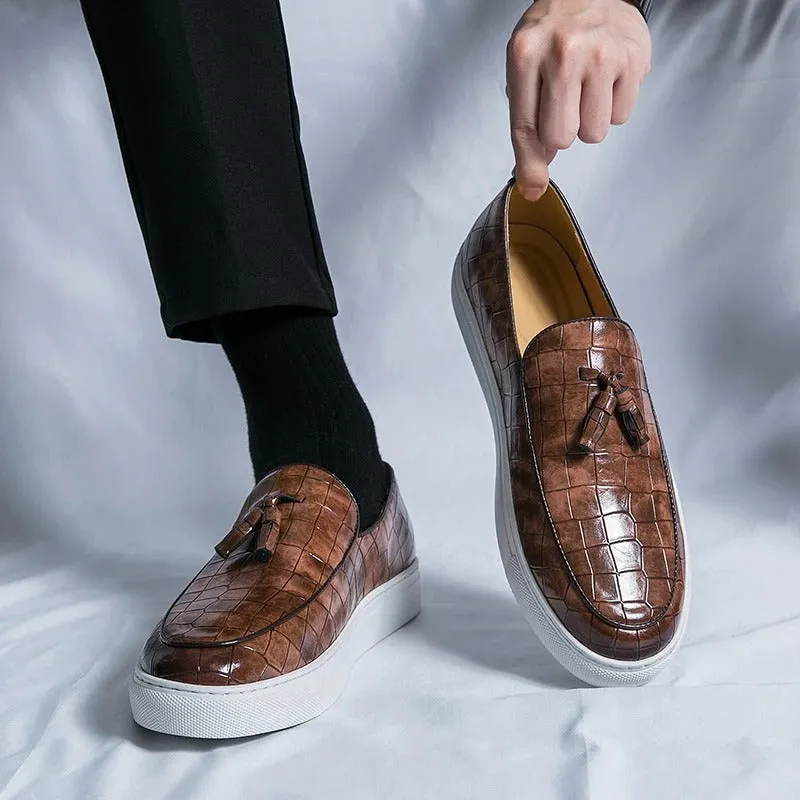 Men’s Shiny Patterned Vegan Leather Loafers with Tassel | Chic Vegan Leather for All Seasons