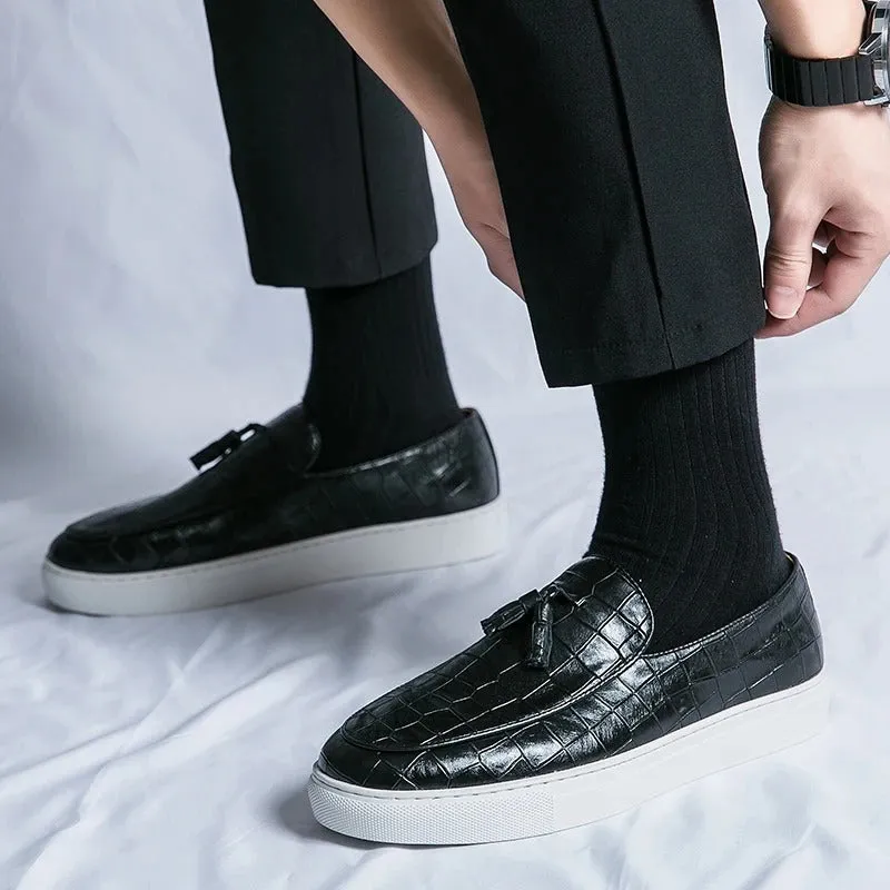 Men’s Shiny Patterned Vegan Leather Loafers with Tassel | Chic Vegan Leather for All Seasons
