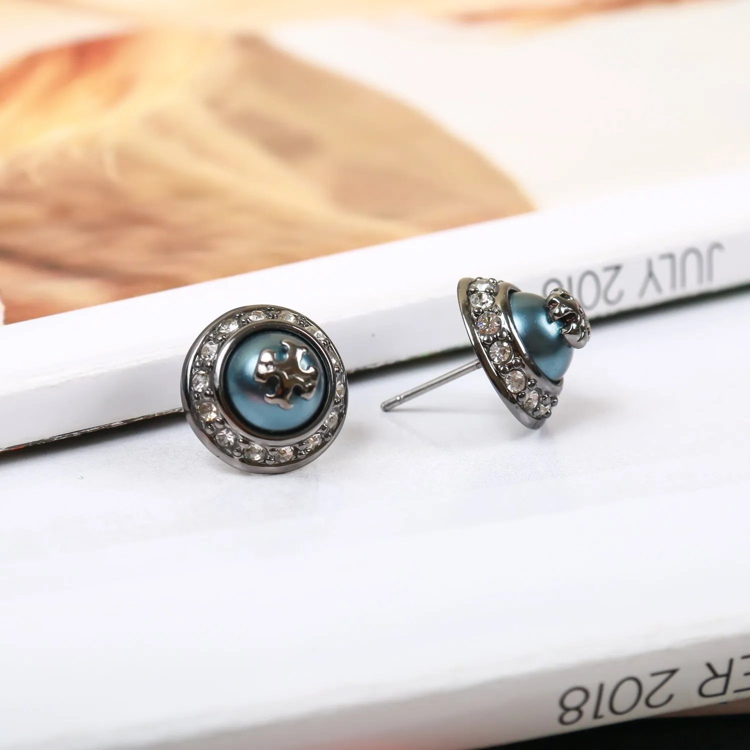 Natalie Pearl Gun Metal Gray Crystal Earring
