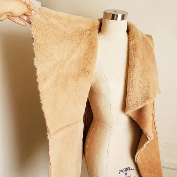 THML | Luxurious Faux Fur Tan Vest, One Si…