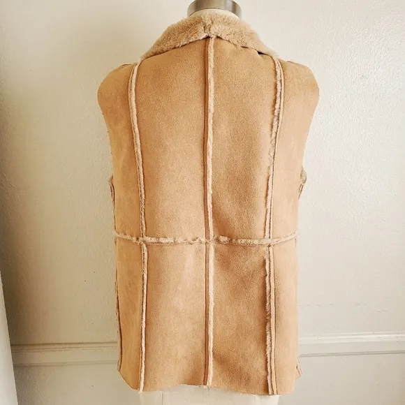 THML | Luxurious Faux Fur Tan Vest, One Si…